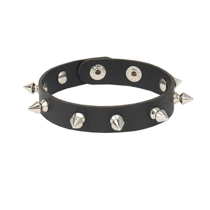 Punk Fashion Men Black Cuff Leather Bracelet Wristband Metal Rivets Stud Charm 80s Wrap Bangle for Women Rock Gothic Jewelry