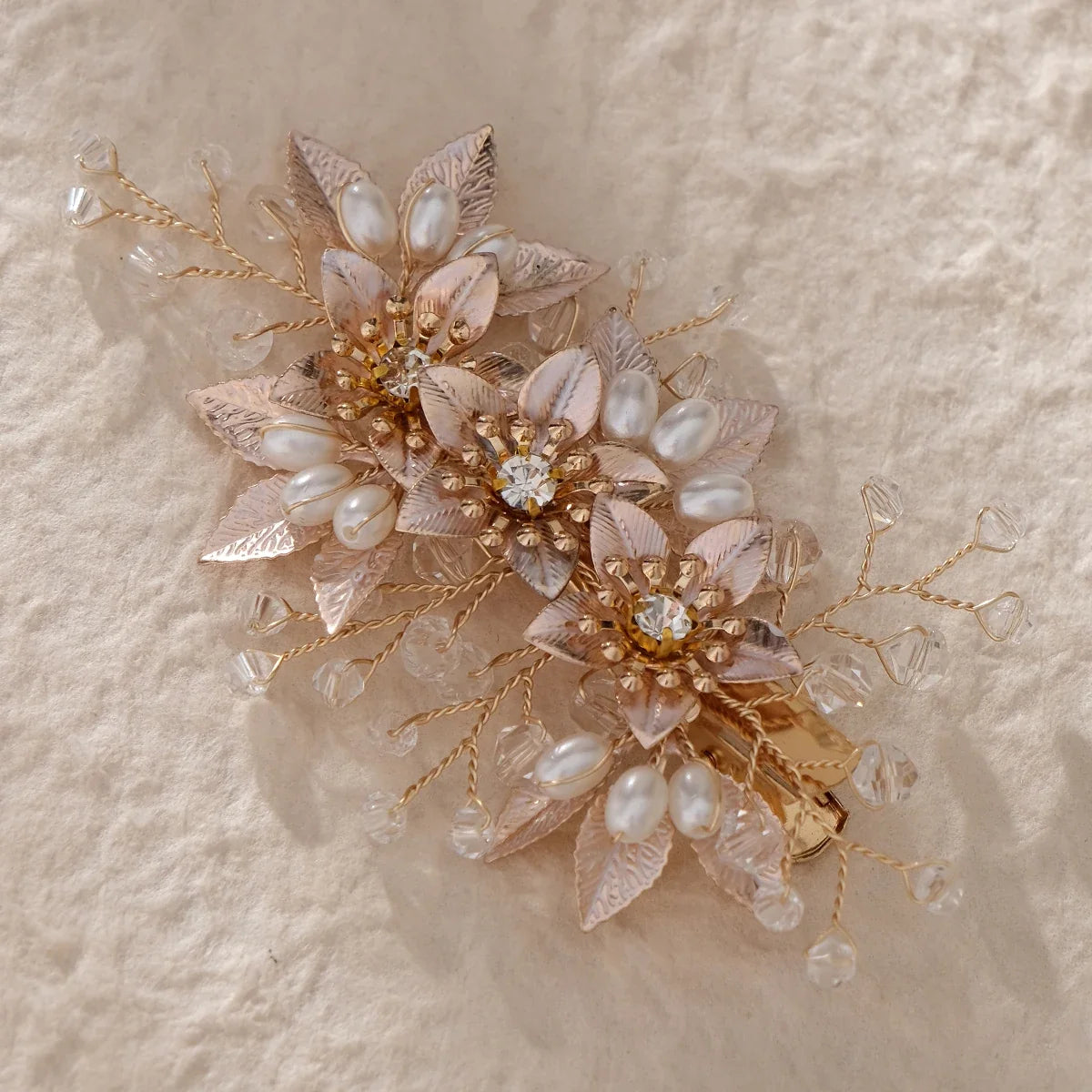 Fashion Pearl Flower Clip Silver Color Hair Combs Wedding Bridal Jewelry Accessories Headpieces For Woman Bride Hair Ornaments