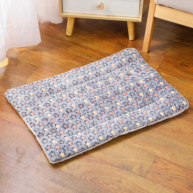 Thicken Flannel Cat Mat – Soft Winter Sleeping Cushion for Cats & Small Dogs