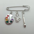 The new fashion teacher and scholar brooch will give you a lot of inspiration. Small gift brooch for teachers and students
