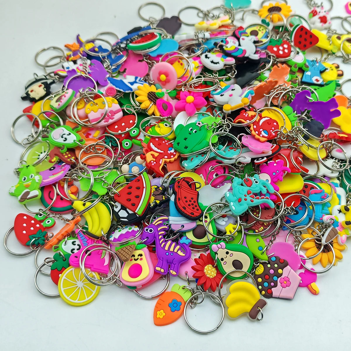 40Pcs (Mix) Random style Cartoon keychain Ornament Wallet Bag Pendant keyring Classroom prizes ，Holiday Party Gifts