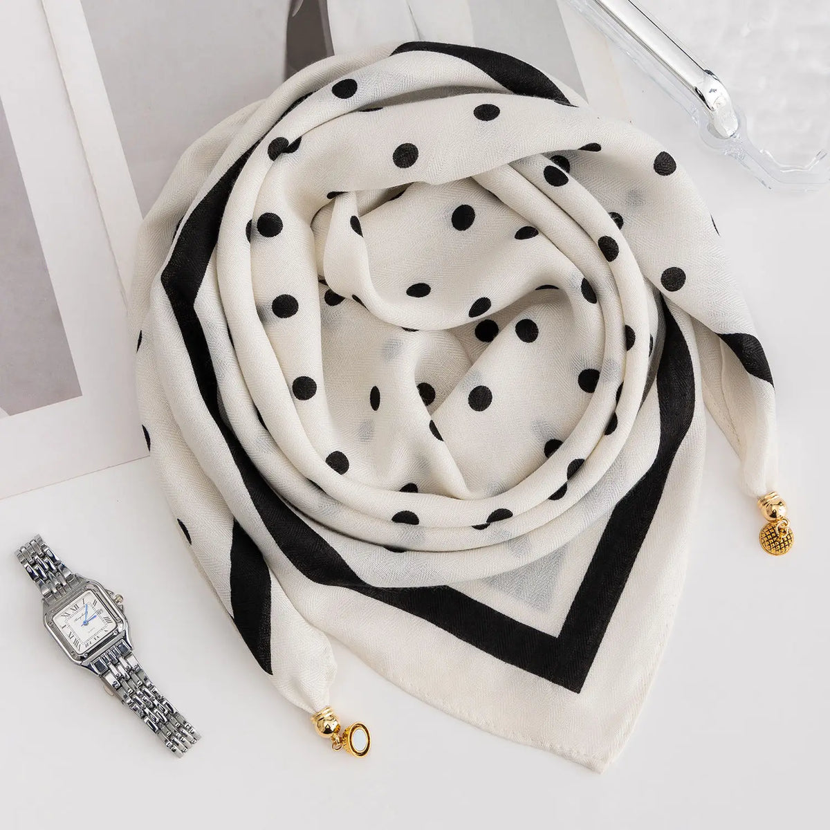 Luxury Magnetic Buckle Silk Scarf Women Print Square Scarf For Autumn Winter Warmth And Cold Resistance Fashionabl Scarves