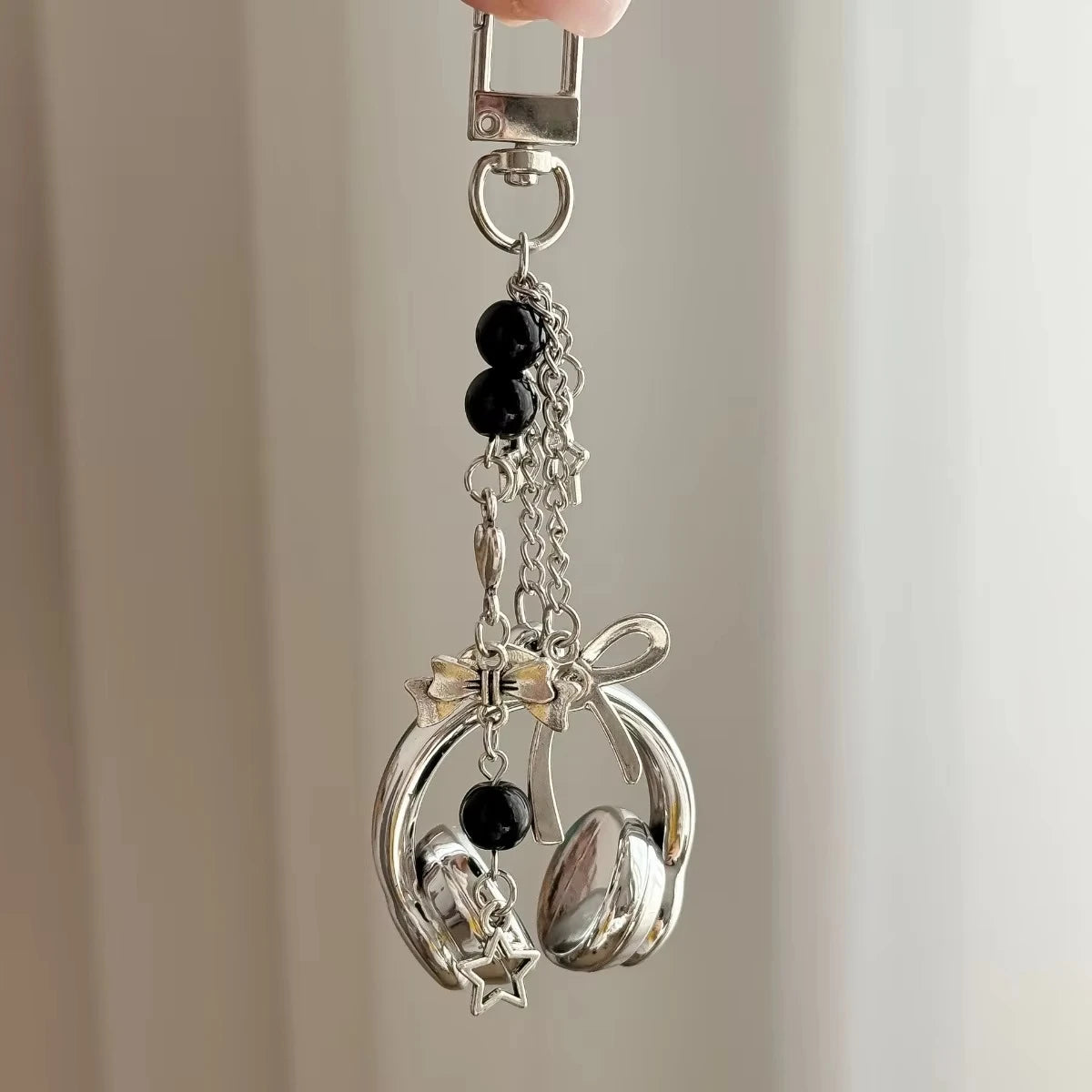 Premium Music Headphone Bag Charms Unisex Keychain Phone Strap Couple Gifts Backpack Pendant Accessory