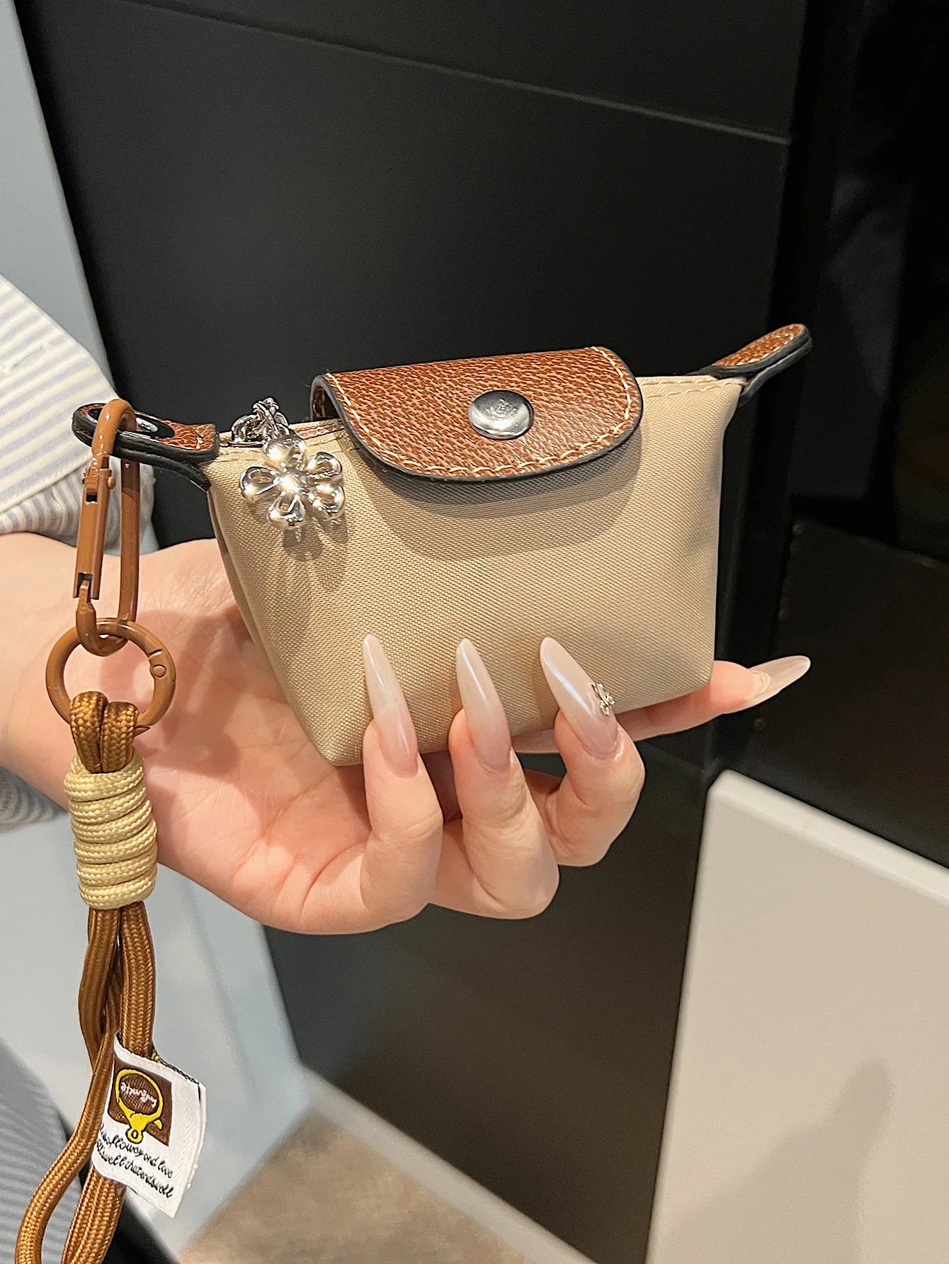 Hot Selling Exquisite Fashion Mini Handbag Wallet Simple Solid Color Ins Korean Style Storage Makeupbag Girl Women Birthday Gift