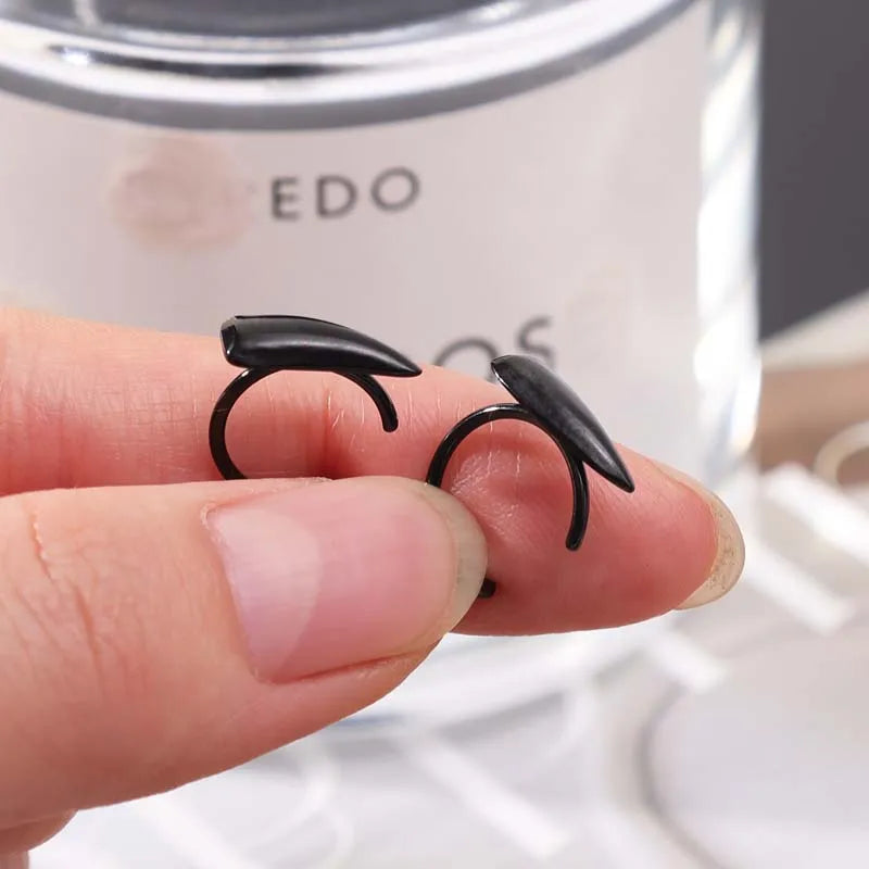 1pair Stainless Steel Personalised Sharp Teeth Fake Piercing Lip Ring Punk Exaggerated Jewelry for Women Gothic Body Jewelry