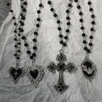 Gothic Bat Cross Dark Pendant Necklace Set, Y2K Personalized Thorn Love Black Bead Stacked Necklace Set, Suitable as Halloween G