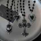 Gothic Bat Cross Dark Pendant Necklace Set, Y2K Personalized Thorn Love Black Bead Stacked Necklace Set, Suitable as Halloween G