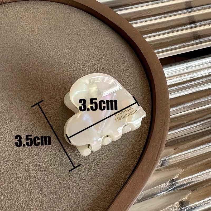 3.5cm Small Hairclaw Acetate Hair Crabs for Girls Cute Heart Shaped Hairclips Women Hair Accessories Hair Pins and Clips