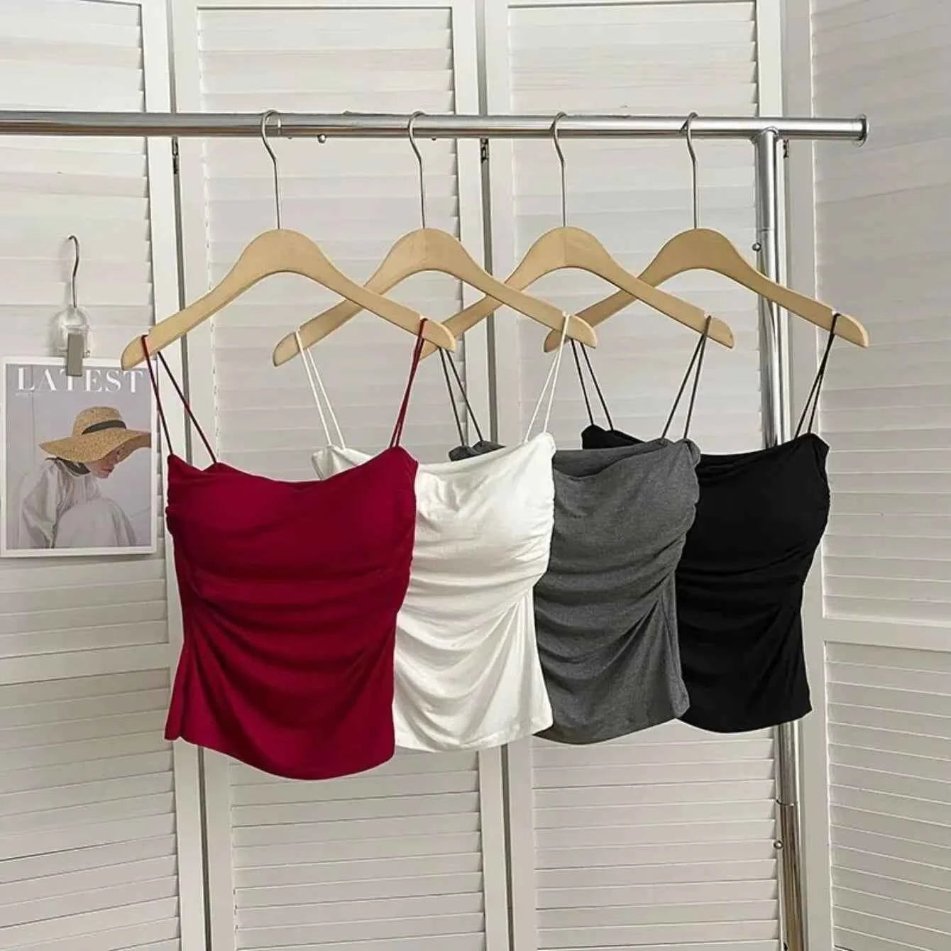 Women's Bra Stretch Women's Beach Everyday Casual Tank Top New Women's Halter Top Summer Korean Style Trend Fashion Built-In