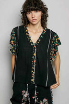 POL V-Neck Floral Ruffle Sleeve Blouse
